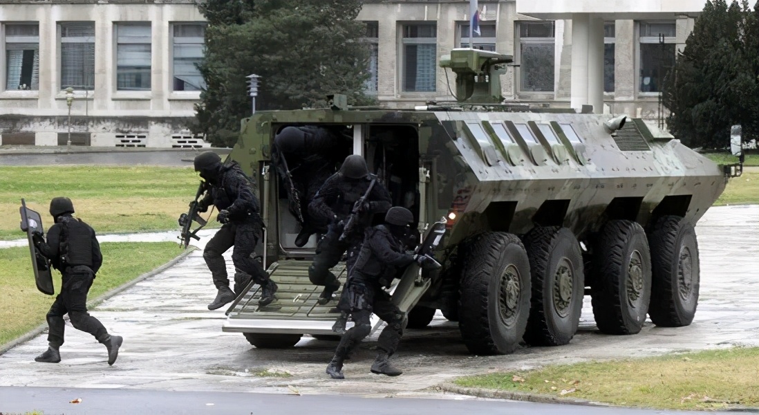 一位轉(zhuǎn)業(yè)后的特種兵，辦農(nóng)場種瓜菜，靠1個優(yōu)點，年賺200萬